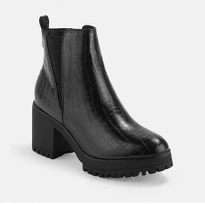 Black Croc chunky Chelsea boots